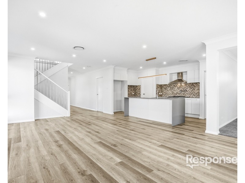 5 Pioneer Grove, Werrington Downs NSW 2747