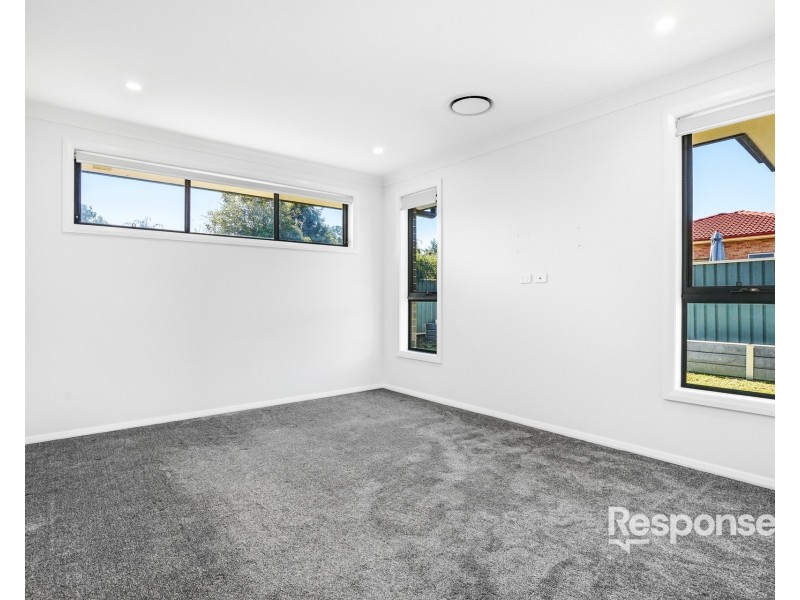 5 Pioneer Grove, Werrington Downs NSW 2747