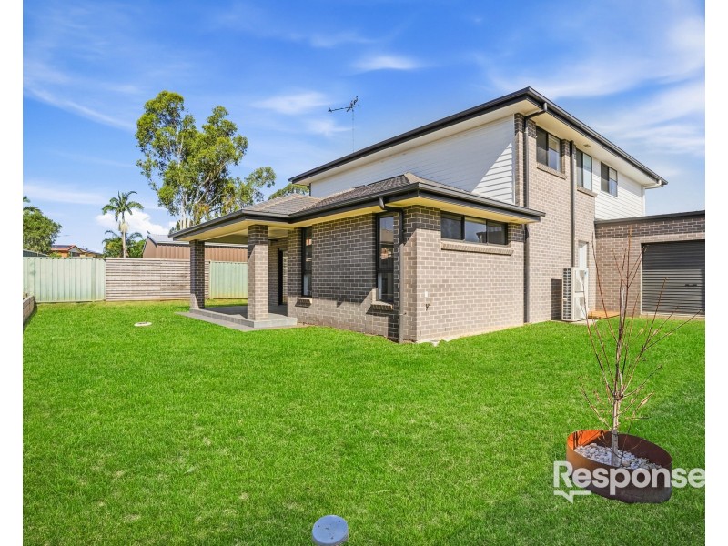 5 Pioneer Grove, Werrington Downs NSW 2747