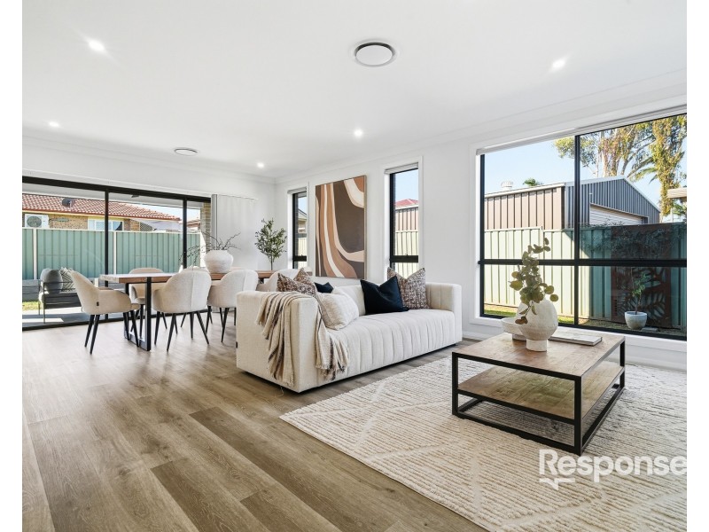 5 Pioneer Grove, Werrington Downs NSW 2747