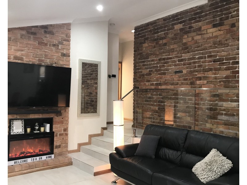 37 Charles Sturt Drive, Werrington County NSW 2747