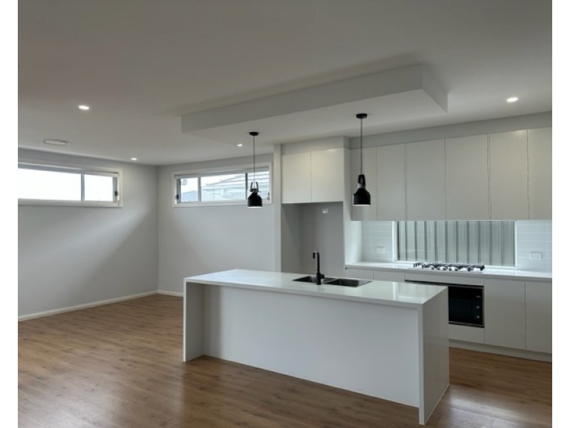5 Long Reef Circuit, Gregory Hills NSW 2557