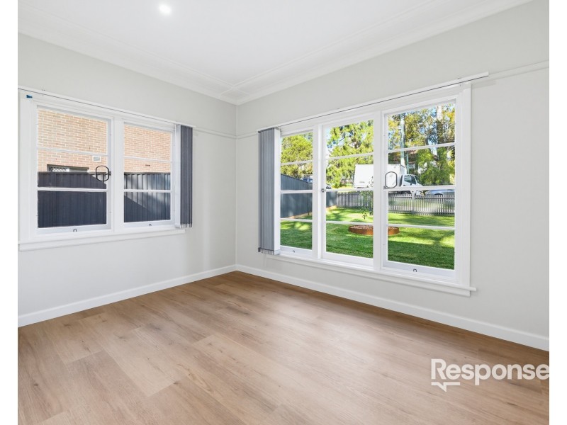 21 Robert Street, Penrith NSW 2750