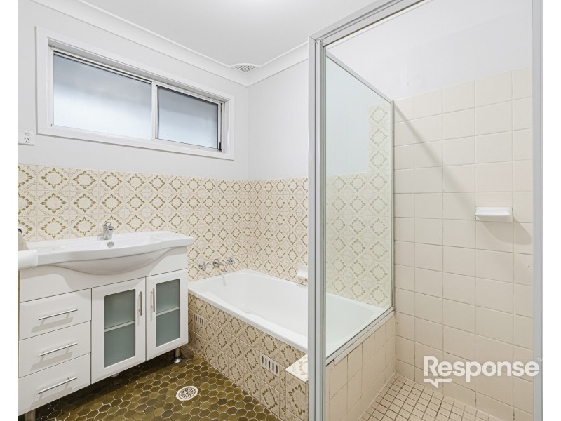 28 Willow Tree Avenue, Emu Plains NSW 2750
