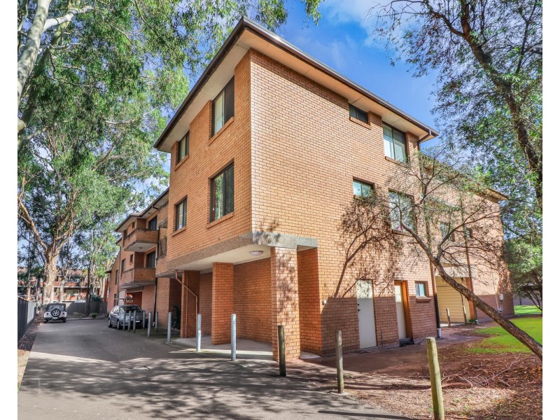 27/1-3 York Road, Penrith NSW 2750