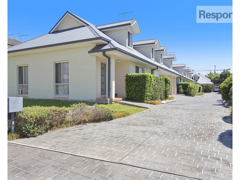 4/65 Jamison Road, Kingswood NSW 2747