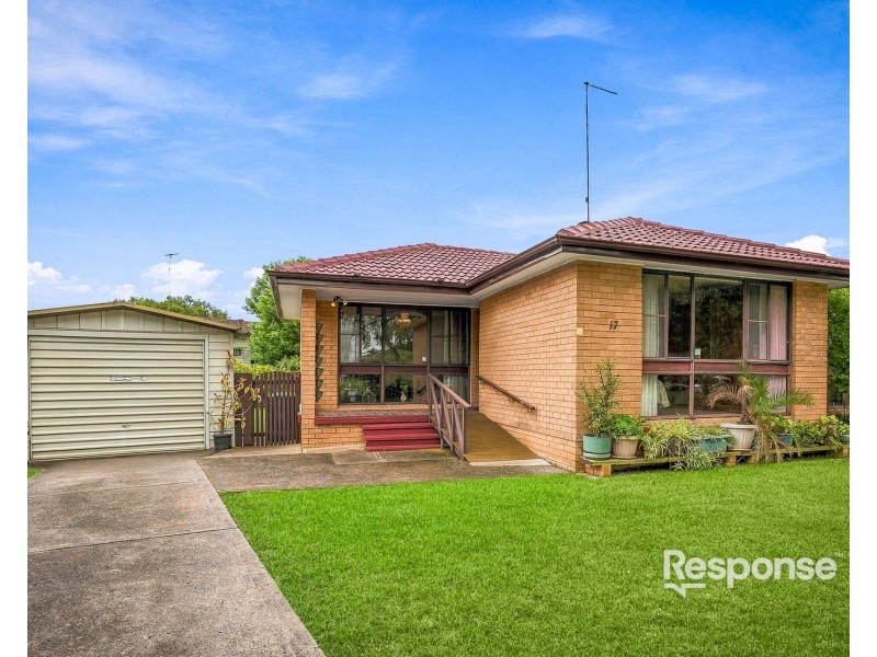 17 Nerang Circuit, South Penrith NSW 2750