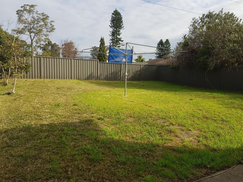 10 Jindalla Crescent, Hebersham NSW 2770