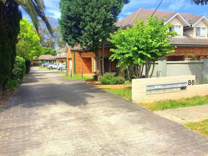 4/86 Lethbbridge Street, Penrith NSW 2750