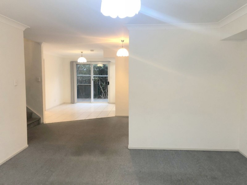 4/86 Lethbbridge Street, Penrith NSW 2750