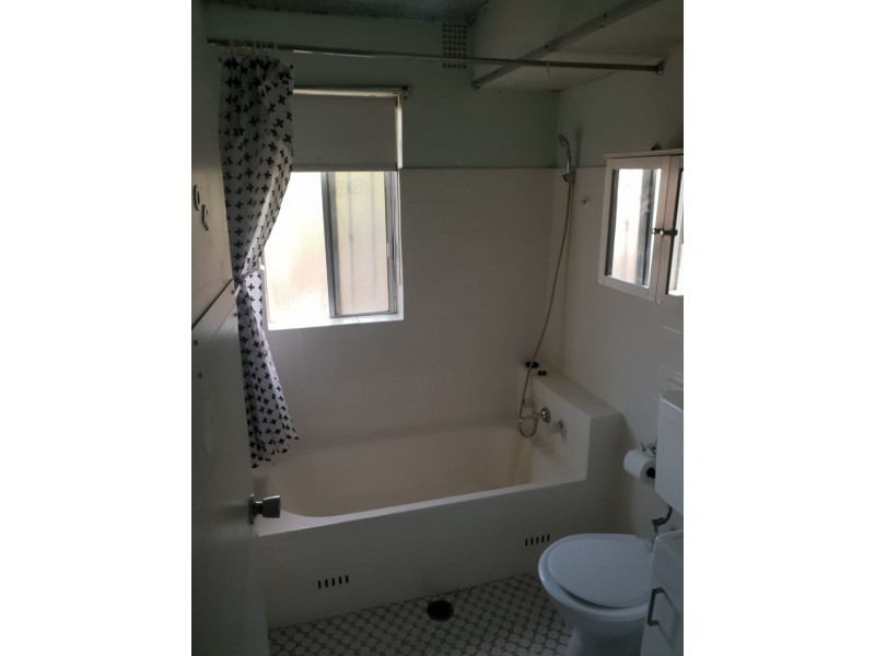 2/162 Lethbridge Street, Penrith NSW 2750