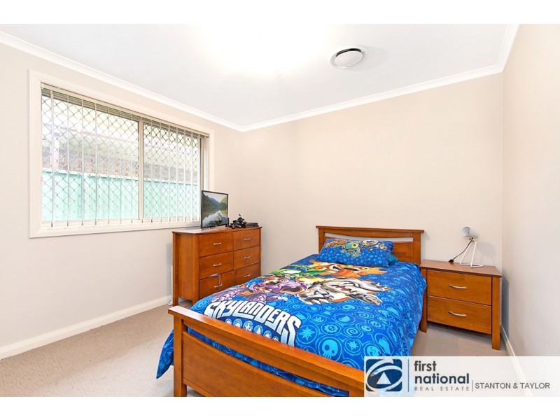 4 Barry Coe Place, Cranebrook NSW 2749