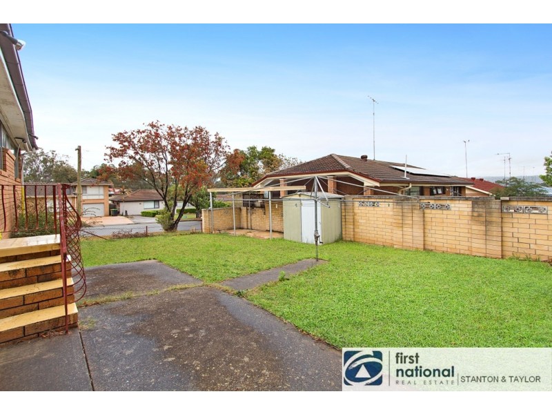 23 Racecourse Road, South Penrith NSW 2750