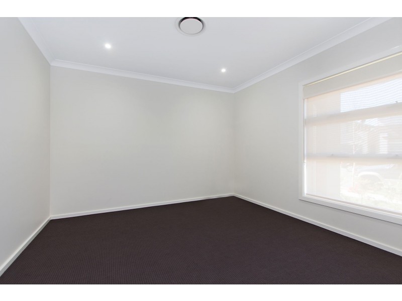 49 Empire Circuit, Penrith NSW 2750