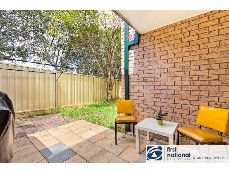 2/4 Thurston Street, Penrith NSW 2750