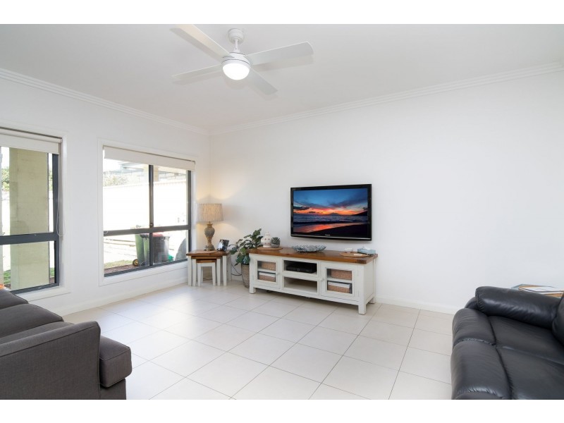 2/10 Barrett Place, Cranebrook NSW 2749