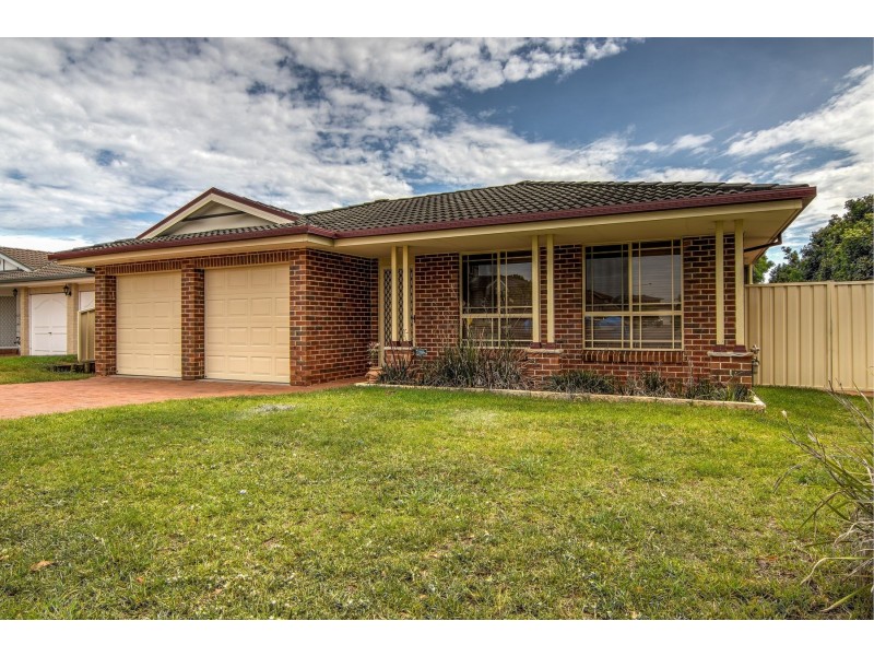 15 Bardo Street, Glenmore Park NSW 2745