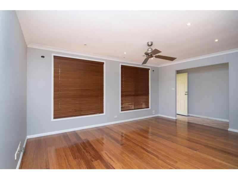 15 Bardo Street, Glenmore Park NSW 2745