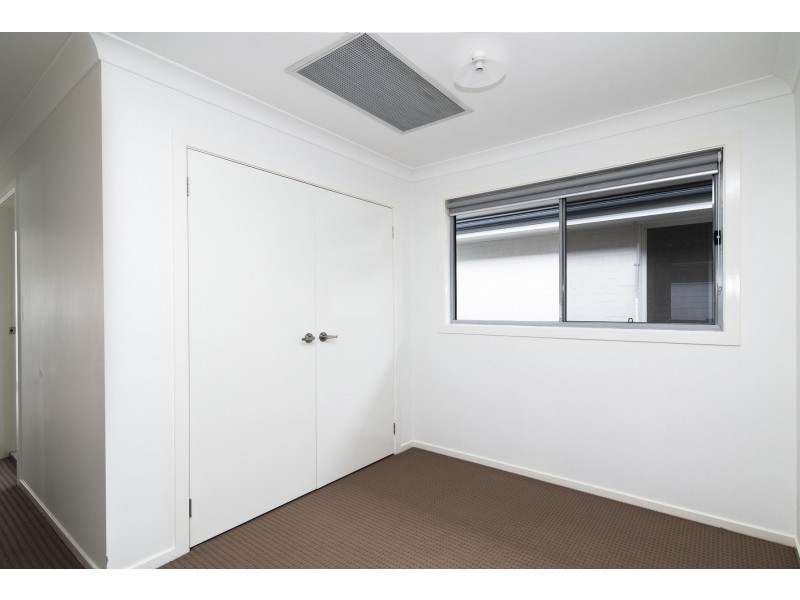 8 Bristol Street, Penrith NSW 2750