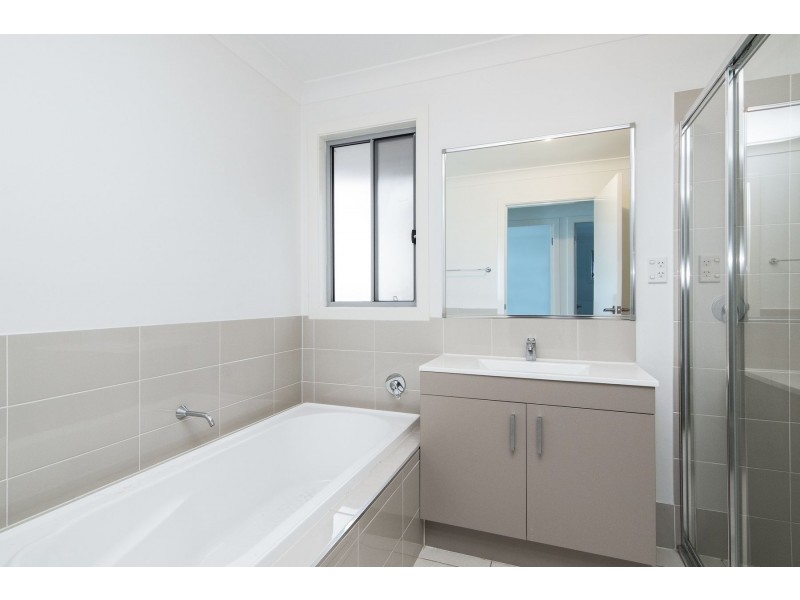 8 Bristol Street, Penrith NSW 2750