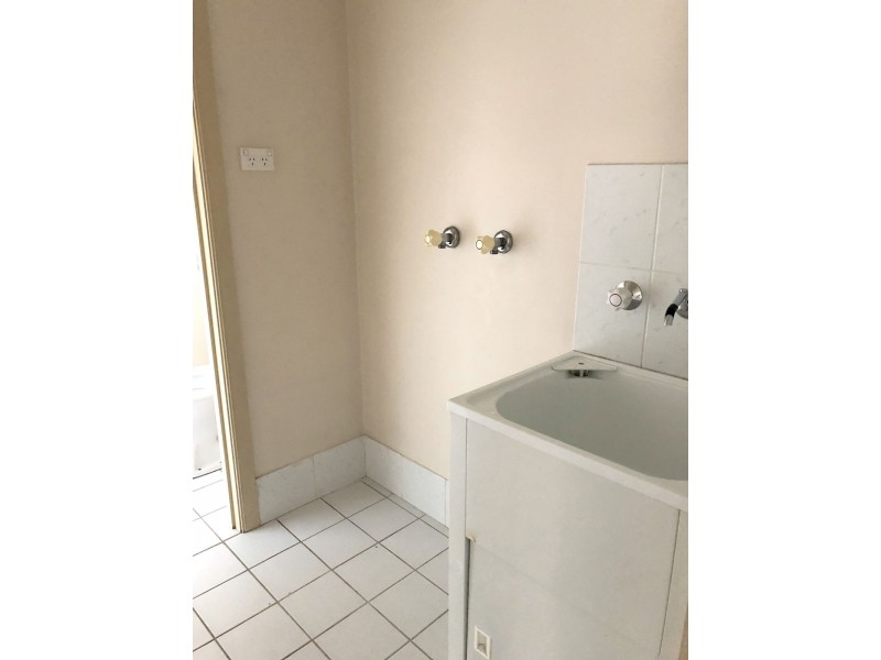 2/25 Barber Ave, Penrith NSW 2750