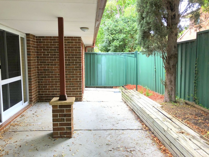 2/25 Barber Ave, Penrith NSW 2750