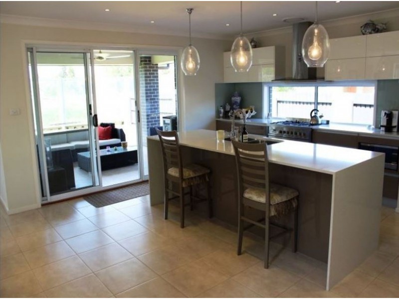 11 Wedgebill Place, Cranebrook NSW 2749