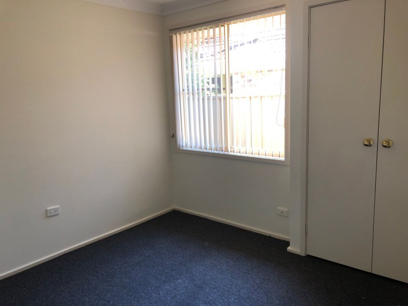 15 Banjo Patetrson Close, Glenmore Park NSW 2745