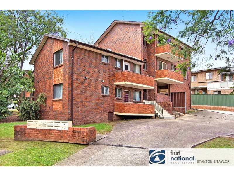 6/5 Lemongrove Road, Penrith NSW 2750