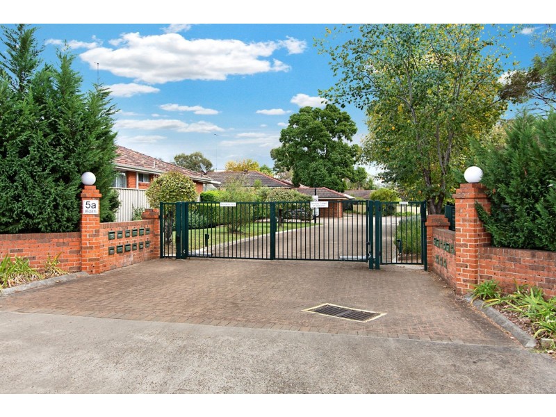 10/5A Edith Street, Kingswood NSW 2747