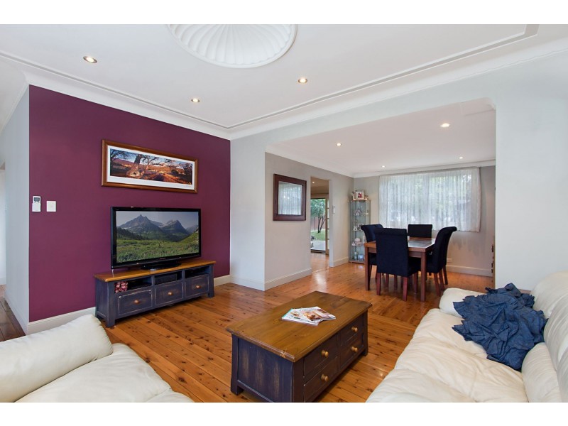 9 Penrose Crescent, South Penrith NSW 2750