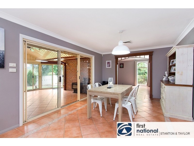 5 Kylie Tennant Close, Glenmore Park NSW 2745