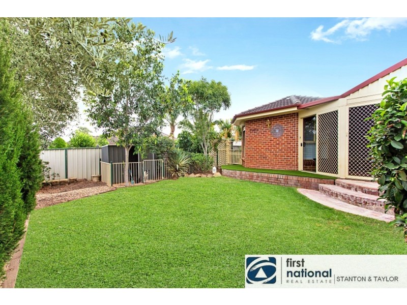 5 Kylie Tennant Close, Glenmore Park NSW 2745