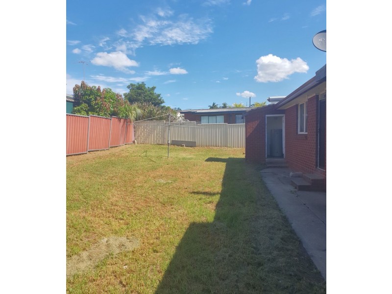 82 Barry Street, Cambridge Park NSW 2747