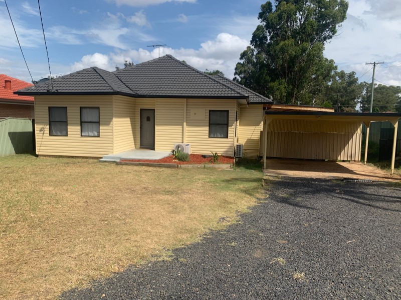 21 Lincoln Drive, Cambridge Park NSW 2747