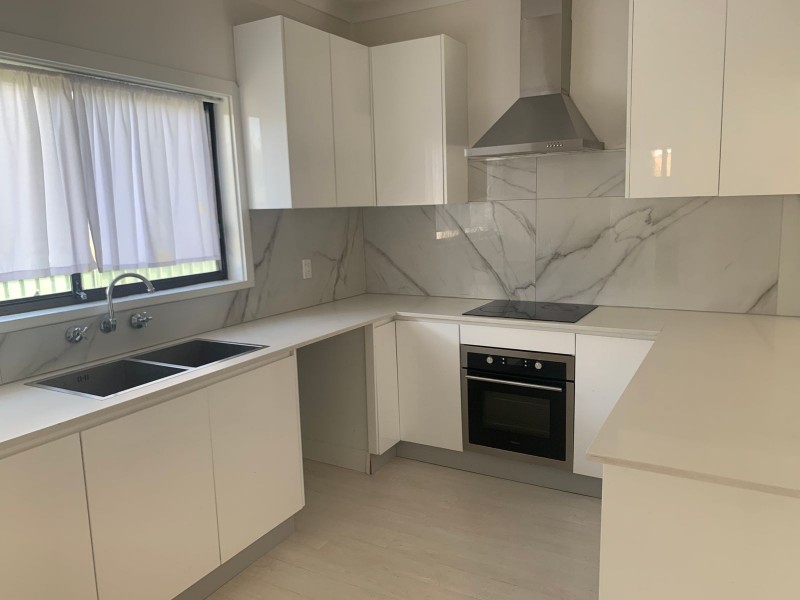 21 Lincoln Drive, Cambridge Park NSW 2747