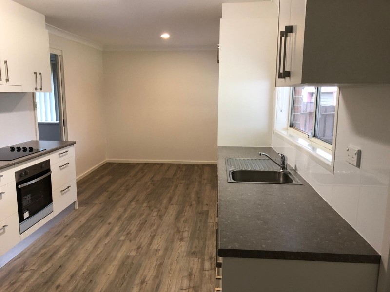 40 Greenway Drive, South Penrith NSW 2750