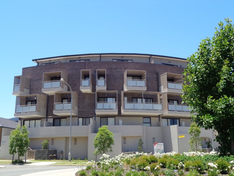 6/1 Glenmore Ridge Drive, Glenmore Park NSW 2745