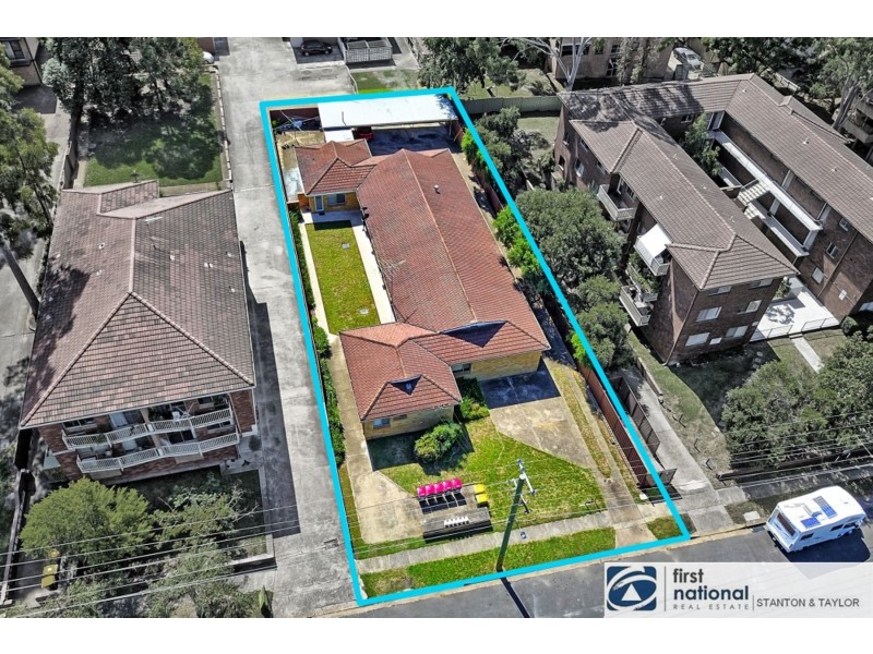 13 Santley Crescent, Kingswood NSW 2747