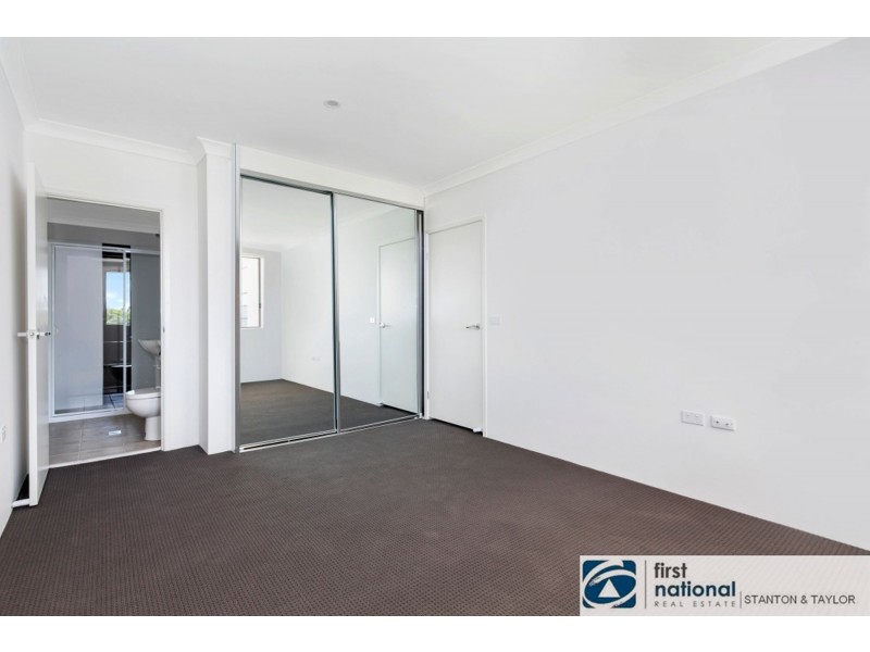 33/4 Colless Street, Penrith NSW 2750