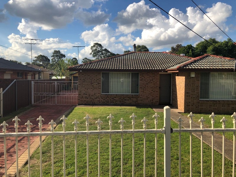 17 Tarana Crescent, Dharruk NSW 2770