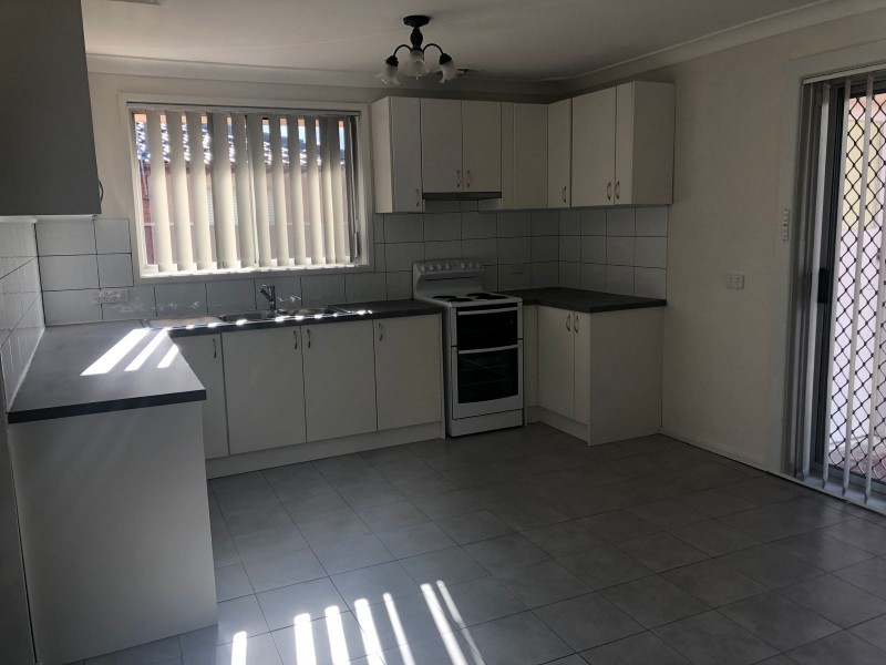 17 Tarana Crescent, Dharruk NSW 2770