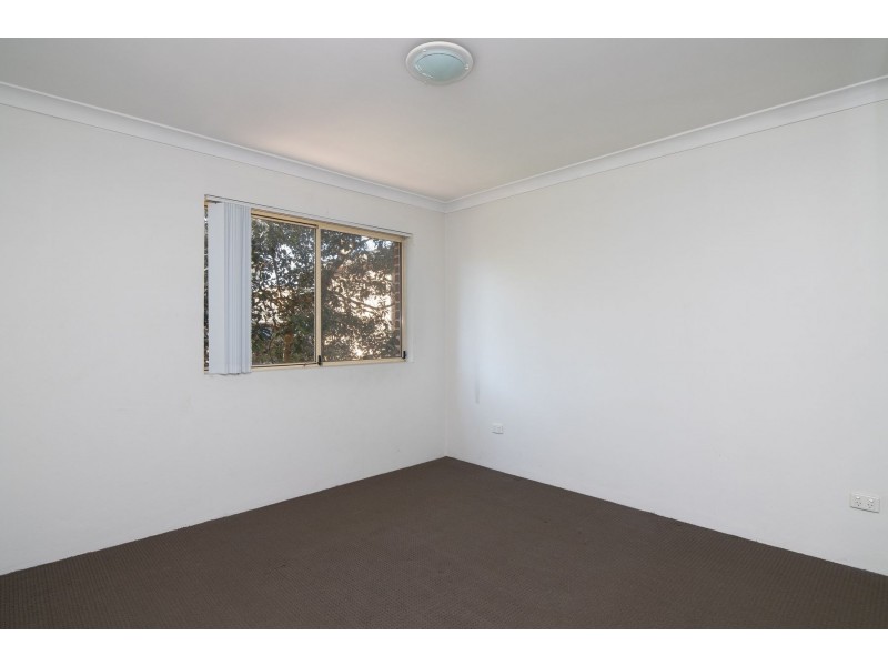 4/10-12 Dent Street, Penrith NSW 2750