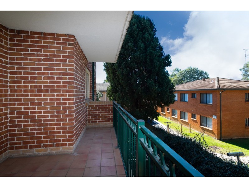 4/10-12 Dent Street, Penrith NSW 2750