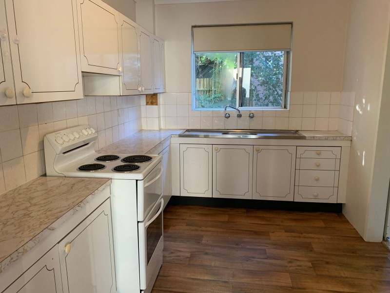 2/10 Thurston Street, Penrith NSW 2750