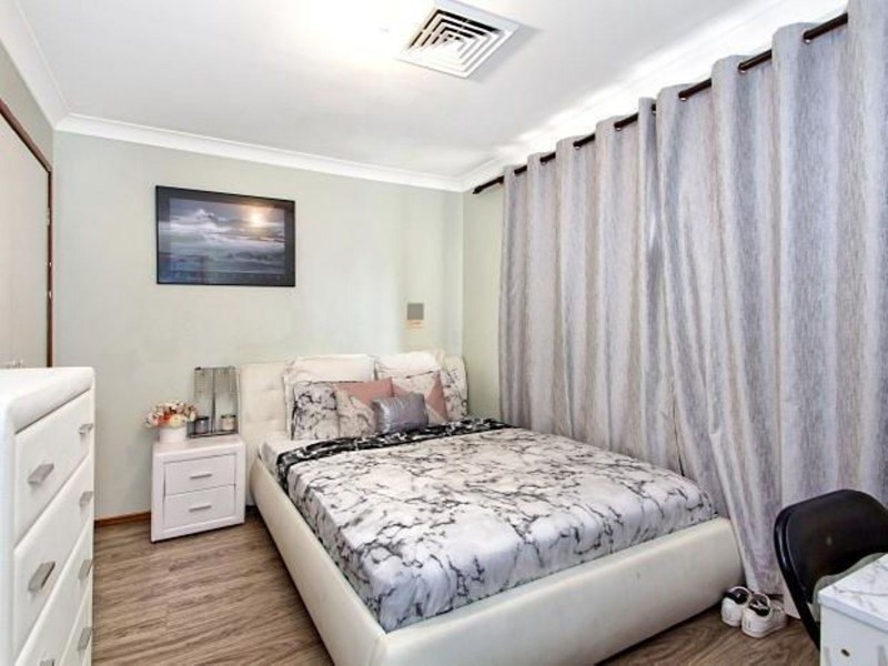 126 Sir John Jamison Circuit, Glenmore Park NSW 2745