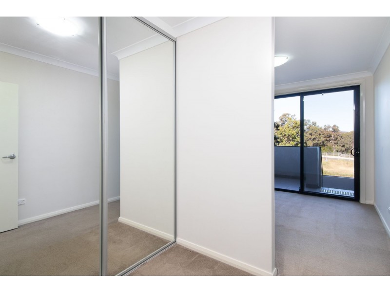 13/1 Glenmore Ridge Drive, Glenmore Park NSW 2745