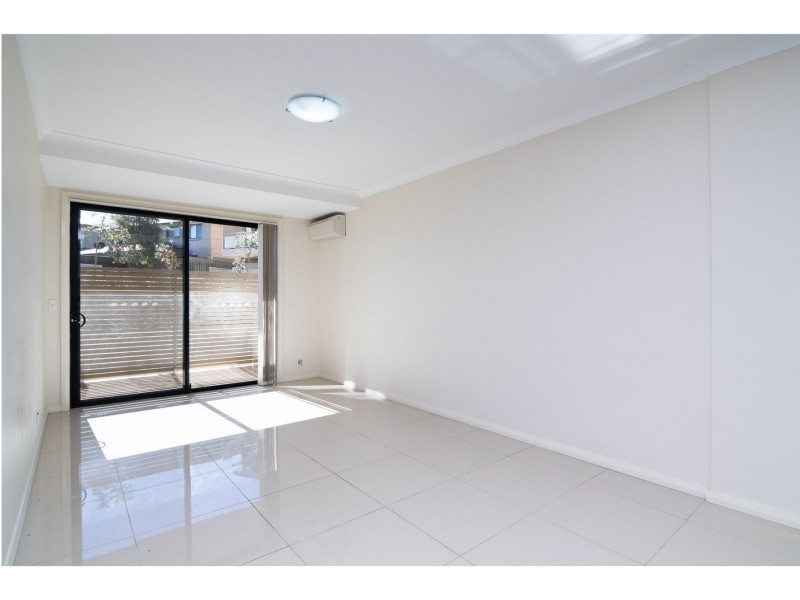 13/1 Glenmore Ridge Drive, Glenmore Park NSW 2745