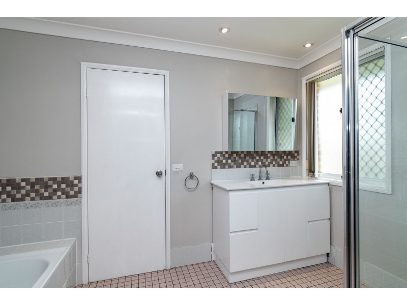 11 Paperbark Close, Glenmore Park NSW 2745