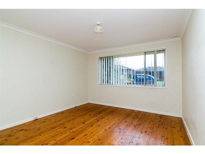 8 Sheba Crescent, South Penrith NSW 2750